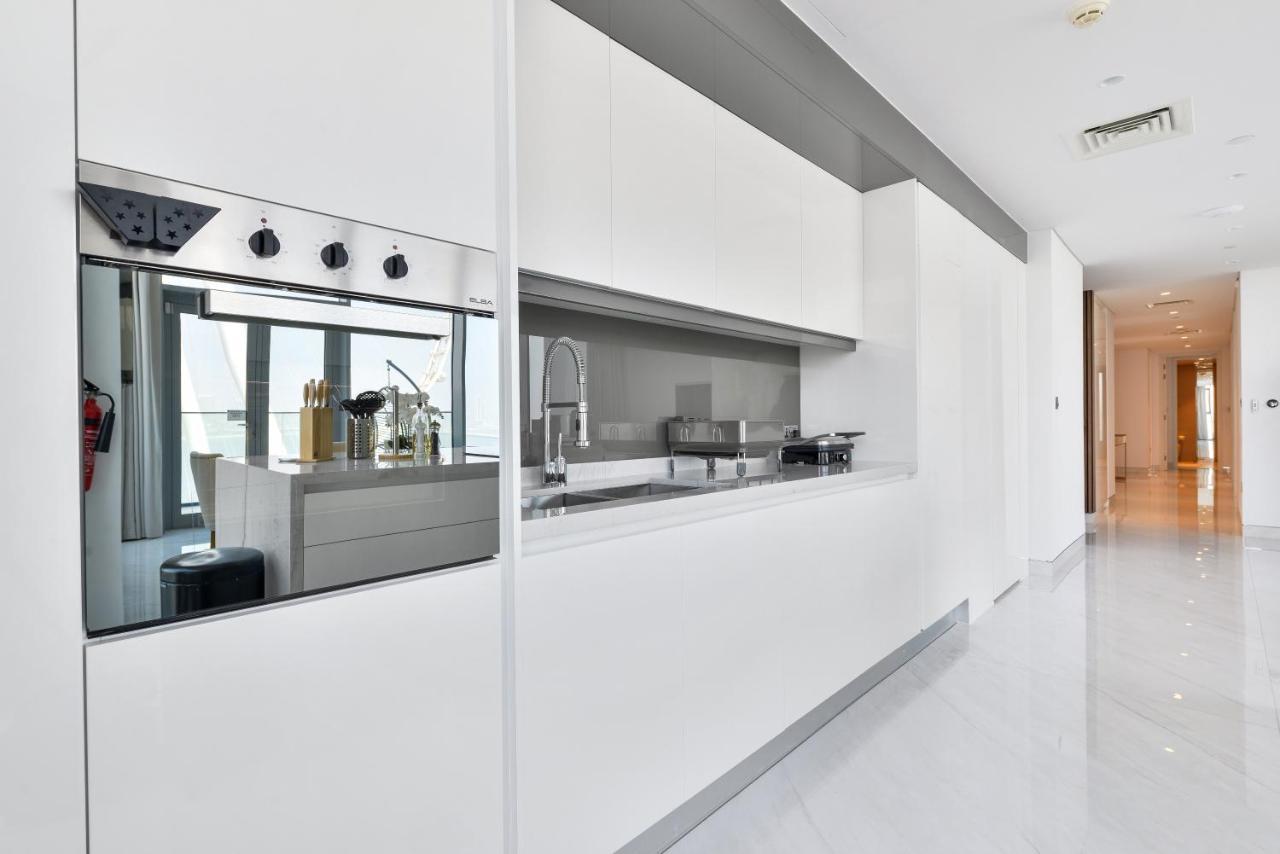 Spectacular 3 Bedroom Condo With Maids Room Facing The Dubai Eye Eksteriør billede