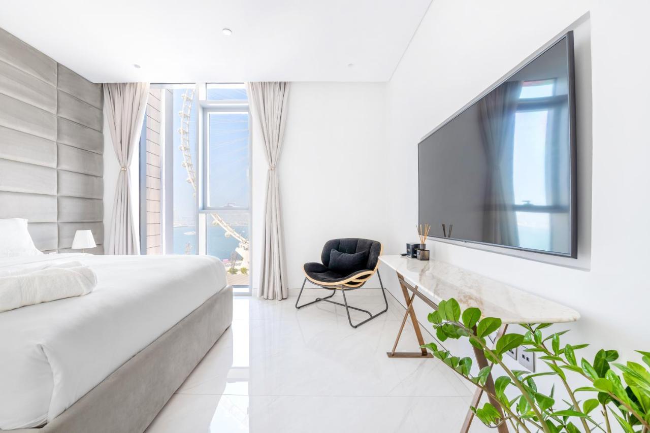 Spectacular 3 Bedroom Condo With Maids Room Facing The Dubai Eye Eksteriør billede