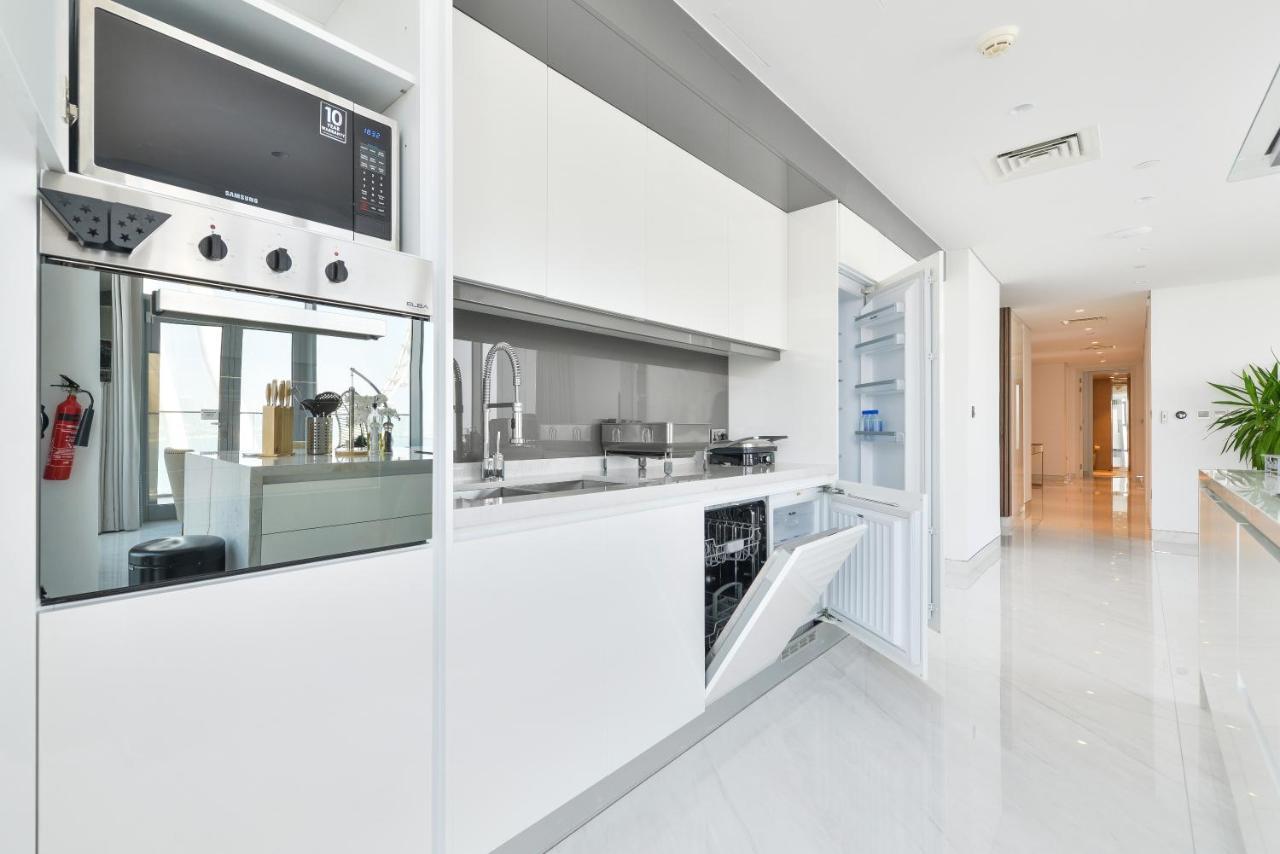 Spectacular 3 Bedroom Condo With Maids Room Facing The Dubai Eye Eksteriør billede